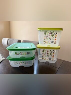 Tupperware FridgeSmart Fruit/Vegetable Set